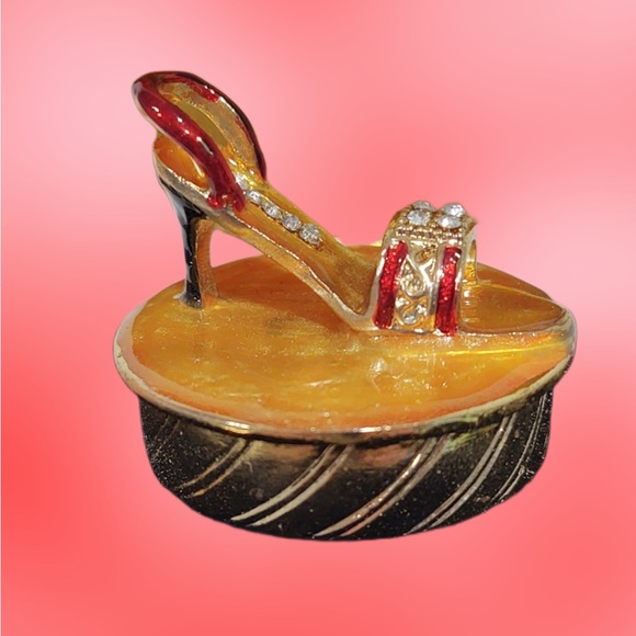 Christmas Enameled Egg Music Box Plays “Dance of the Sugar Plum Fairies”, Red - Picture 4 of 10